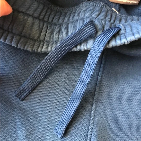 BMW Motorsport Set Shorts and T-shirt - Picture 8 of 13